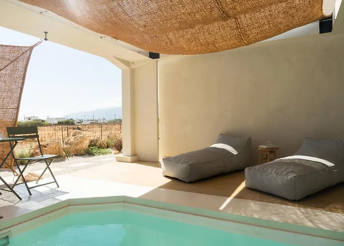 Theta Skyros * Skyros